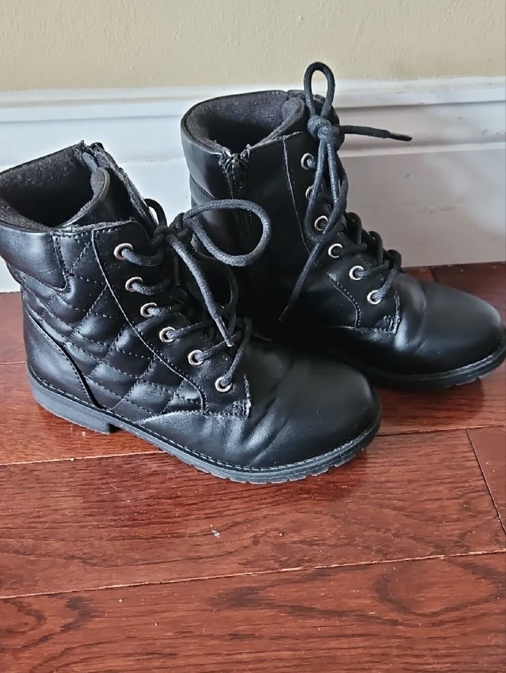 The Children's Place Quilted Black Lace-Up Kids Boots